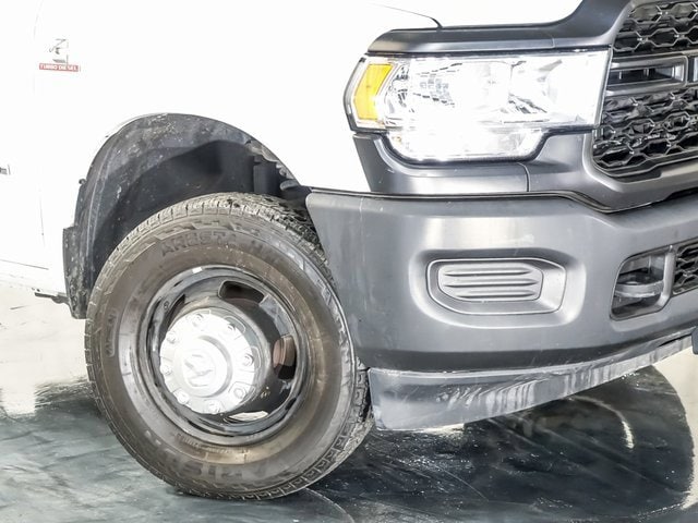 2022 RAM 3500 - Image 4