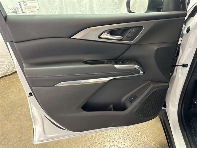 2025 CHEVROLET TRAVERSE - Image 24