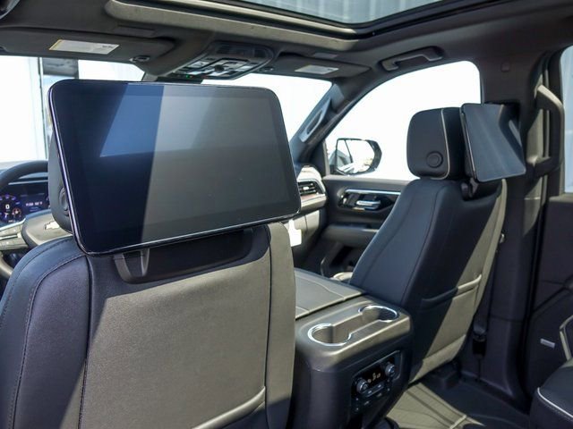 2026 Chevrolet Suburban Premier - Photo 21