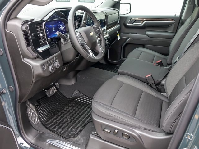 2026 CHEVROLET SILVERADO - Image 11