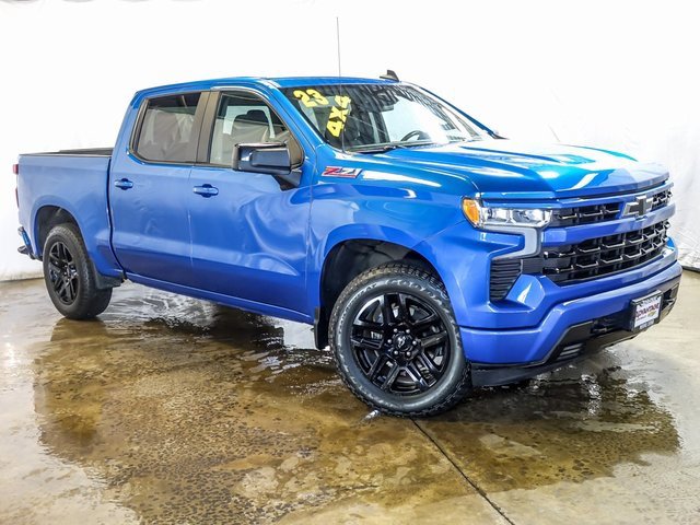 2023 Chevrolet Silverado 1500 RST photo 2