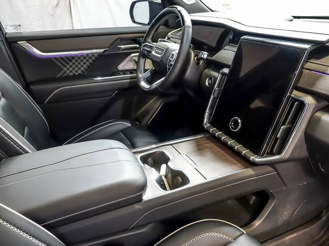 2024 GMC ACADIA - Image 37