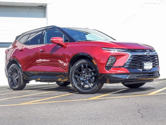 2025 Chevrolet Blazer RS photo 2