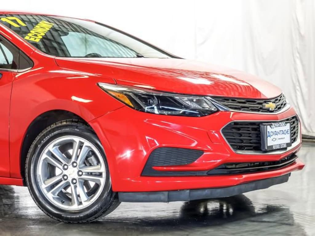 Used 2017 Chevrolet Cruze LT Car