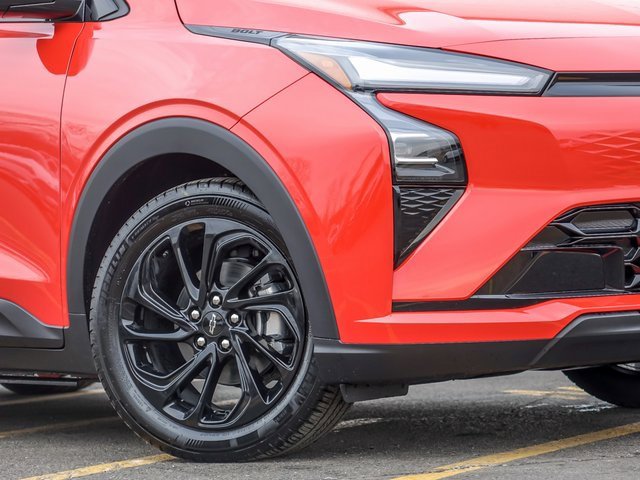 2027 CHEVROLET BOLT - Image 4