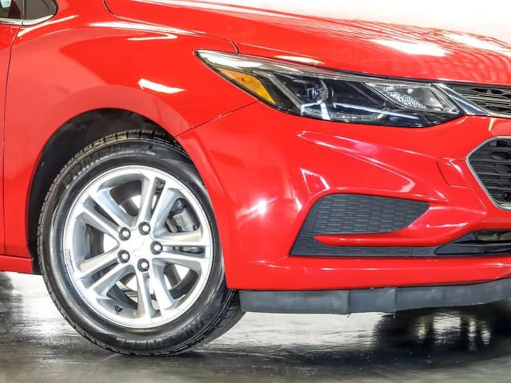 Used 2017 Chevrolet Cruze LT Car