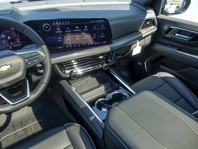 2026 Chevrolet Suburban Premier - Photo 23