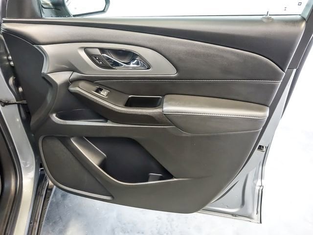 2023 Chevrolet Traverse 1LT - Photo 33