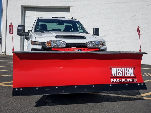 2025 CHEVROLET SILVERADO HD - Image 9