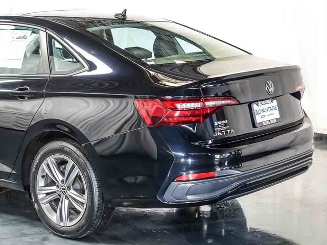 2024 Volkswagen Jetta SE - Photo 10