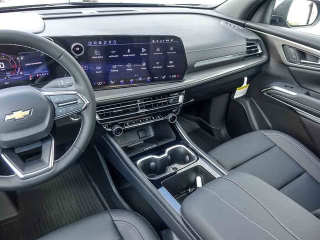 2027 Chevrolet Traverse LT - Photo 21