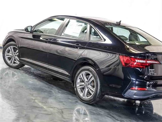 2024 Volkswagen Jetta SE - Photo 11