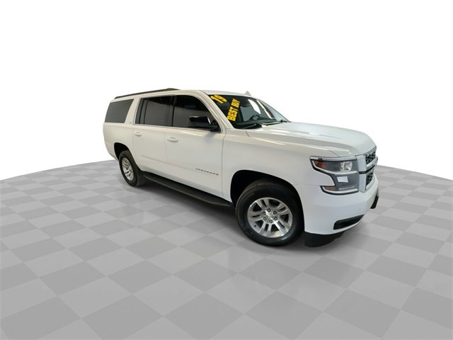2019 Chevrolet Suburban LT photo 2