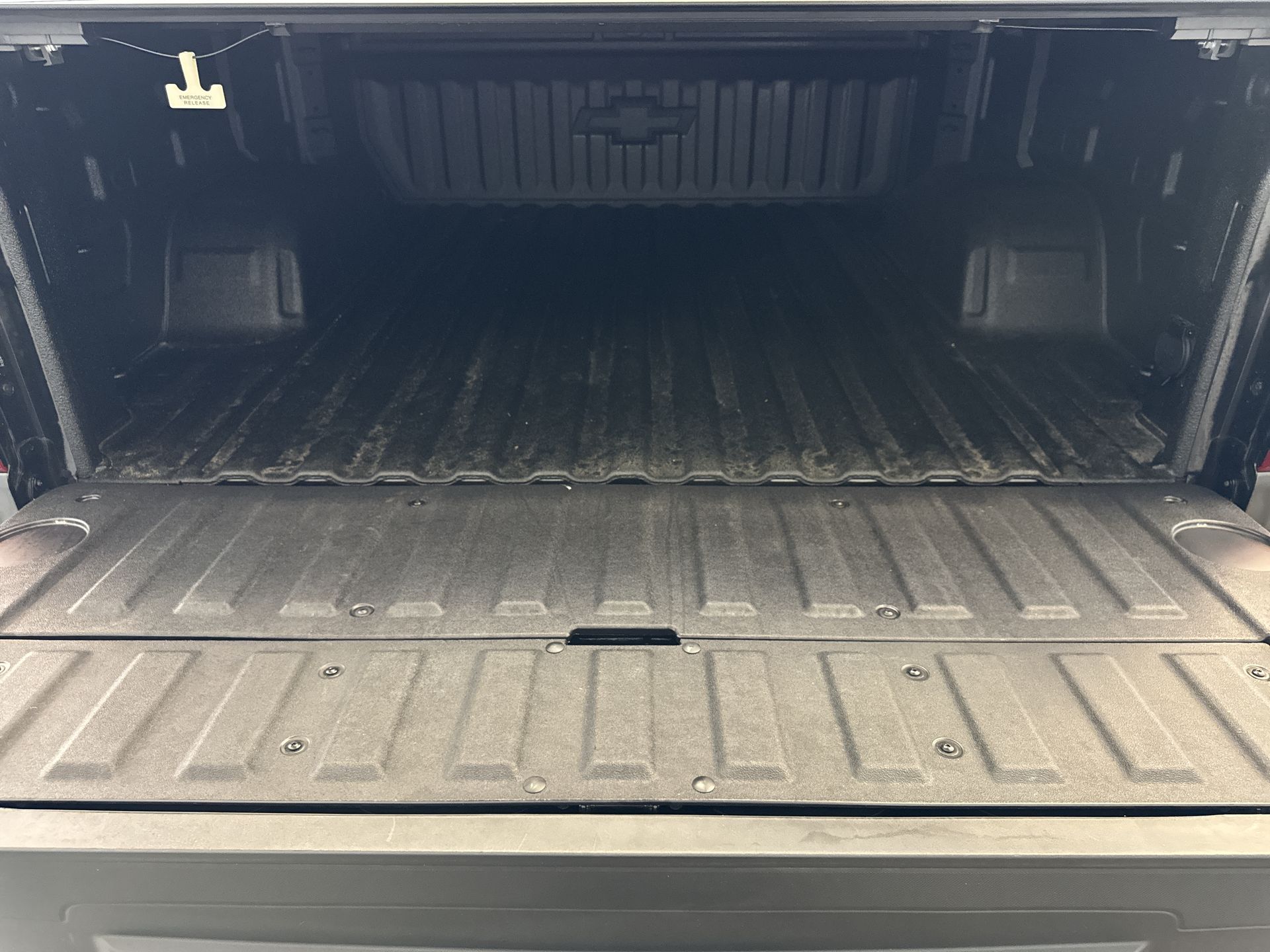 2026 CHEVROLET SILVERADO - Image 25