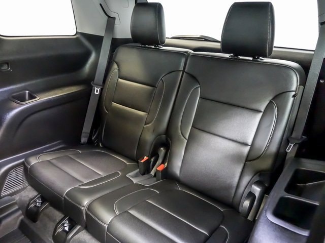 2021 GMC ACADIA - Image 17