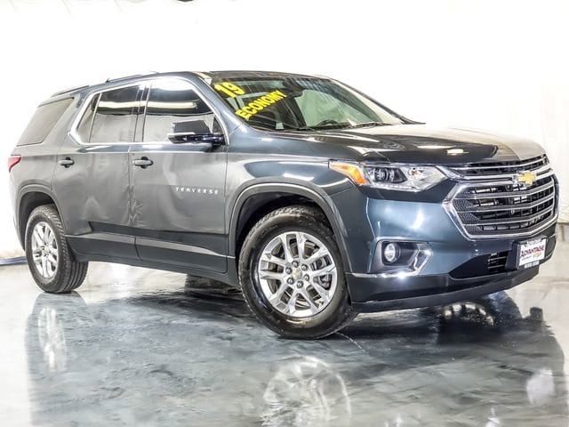 Used 2019 Chevrolet Traverse 1LT with VIN 1GNEVGKW6KJ242278 for sale in Bolingbrook, IL