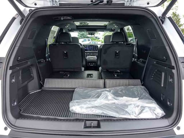 2026 Chevrolet Traverse LT - Photo 9