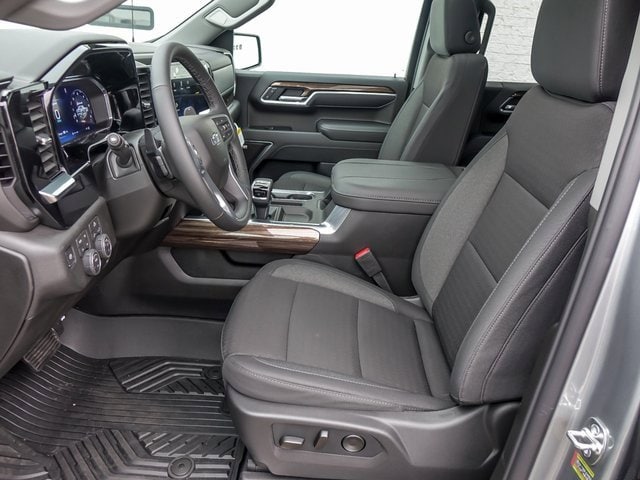 2026 CHEVROLET SILVERADO - Image 13