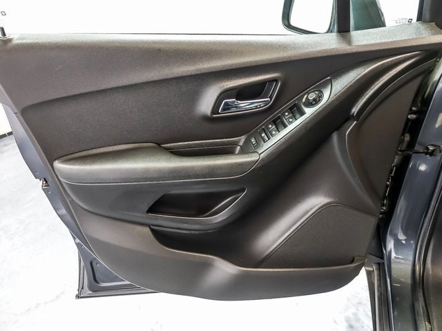 2016 CHEVROLET TRAX - Image 24