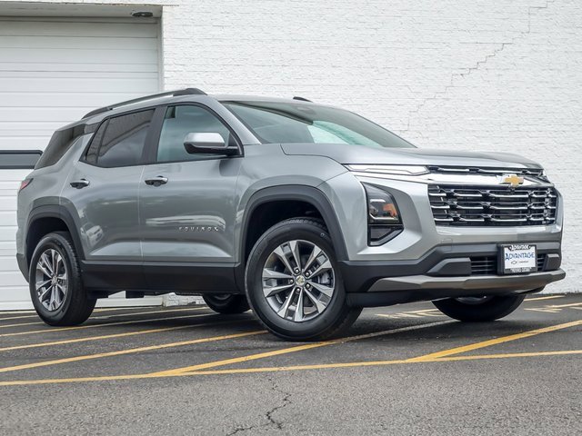 2026 Chevrolet Equinox LT photo 2