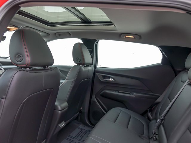 2027 CHEVROLET BOLT - Image 15