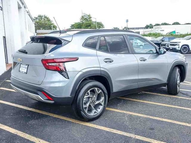 2026 Chevrolet Trax LT - Photo 6