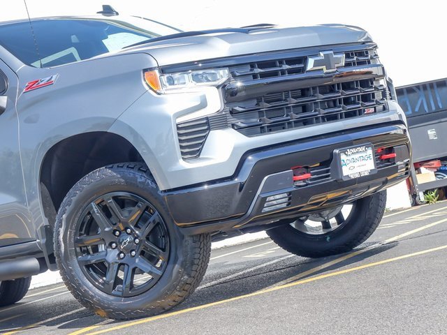 2026 Chevrolet Silverado 1500 LT Trail Boss photo 2