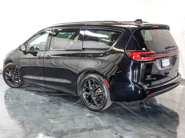 2025 Chrysler Pacifica Limited - Photo 9