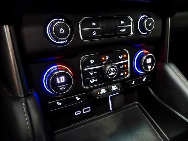 2021 Chevrolet Tahoe Z71 - Photo 27