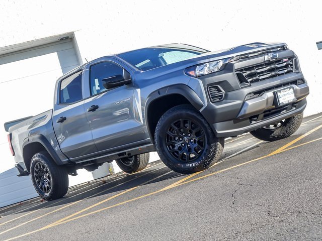 2026 Chevrolet Colorado Trail Boss photo 3