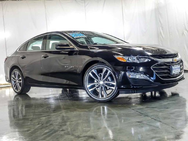 Used 2024 Chevrolet Malibu 2LT with VIN 1G1ZE5ST5RF226101 for sale in Bolingbrook, IL