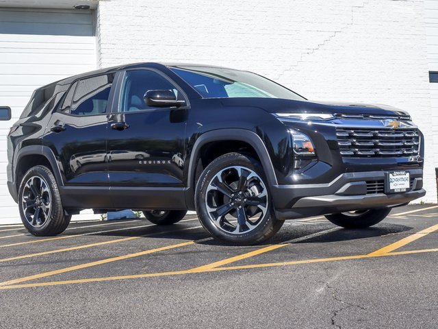 2026 Chevrolet Equinox LT photo 2