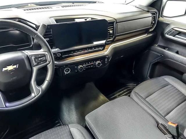 2023 Chevrolet Silverado 1500 LT - Photo 17