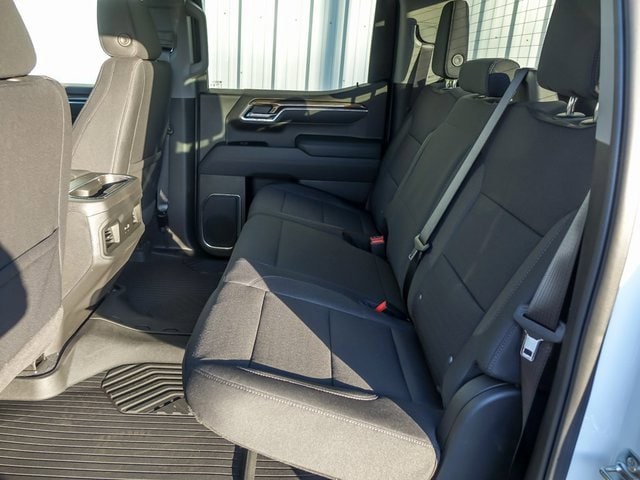 2026 CHEVROLET SILVERADO - Image 19