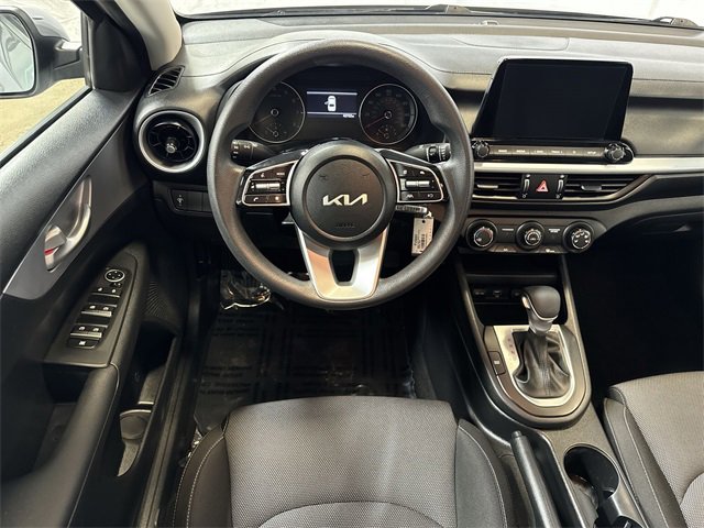 2024 KIA FORTE - Image 14