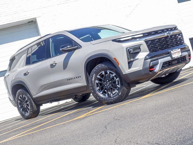 2026 Chevrolet Traverse Z71 photo 3