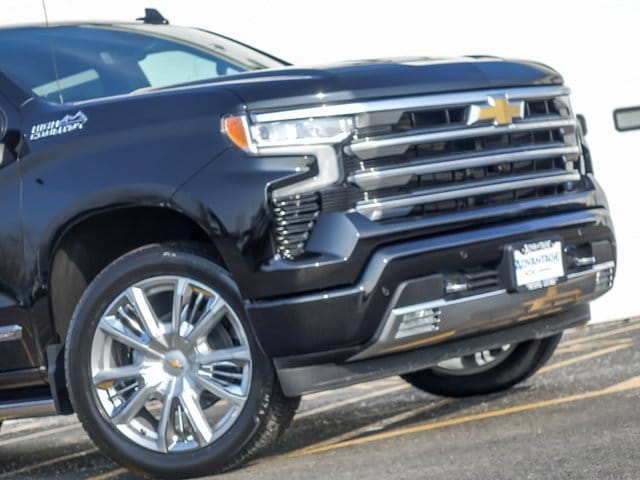 2026 CHEVROLET SILVERADO - Image 3