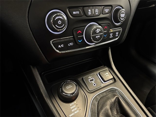 2022 JEEP CHEROKEE - Image 20