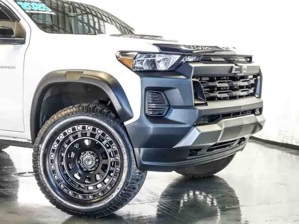 Used 2025 Chevrolet Colorado Trail Boss Truck