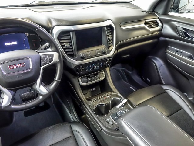 2021 GMC ACADIA - Image 19