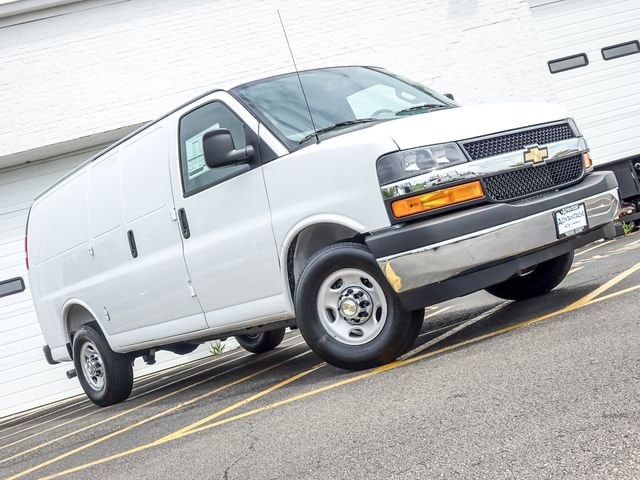 2026 Chevrolet Express Cargo Work Van - Photo 3