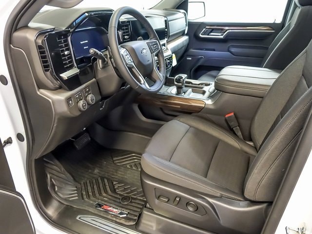 2026 CHEVROLET SILVERADO - Image 15