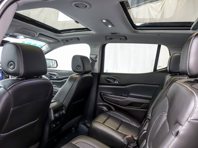 2021 GMC ACADIA - Image 16