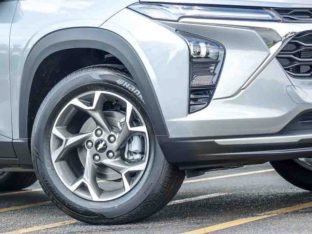 2026 Chevrolet Trax LT - Photo 4