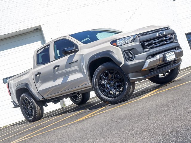 2026 Chevrolet Colorado Trail Boss photo 2