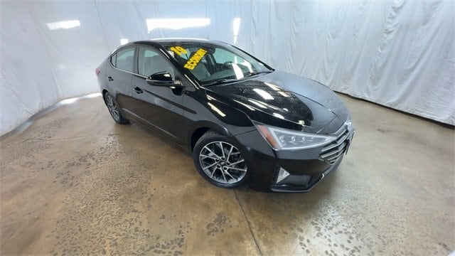 Used 2019 Hyundai Elantra Limited with VIN 5NPD84LF4KH492359 for sale in Bolingbrook, IL