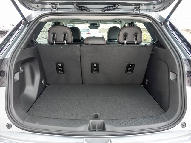 2027 CHEVROLET BOLT - Image 8