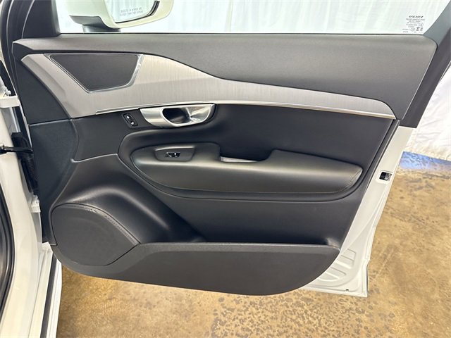 2023 VOLVO XC90 - Image 29