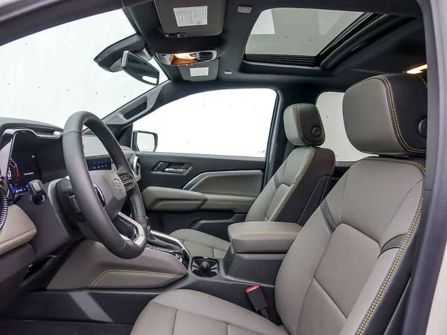 2026 Chevrolet Colorado ZR2 - Photo 16