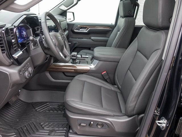 2026 CHEVROLET SILVERADO - Image 17